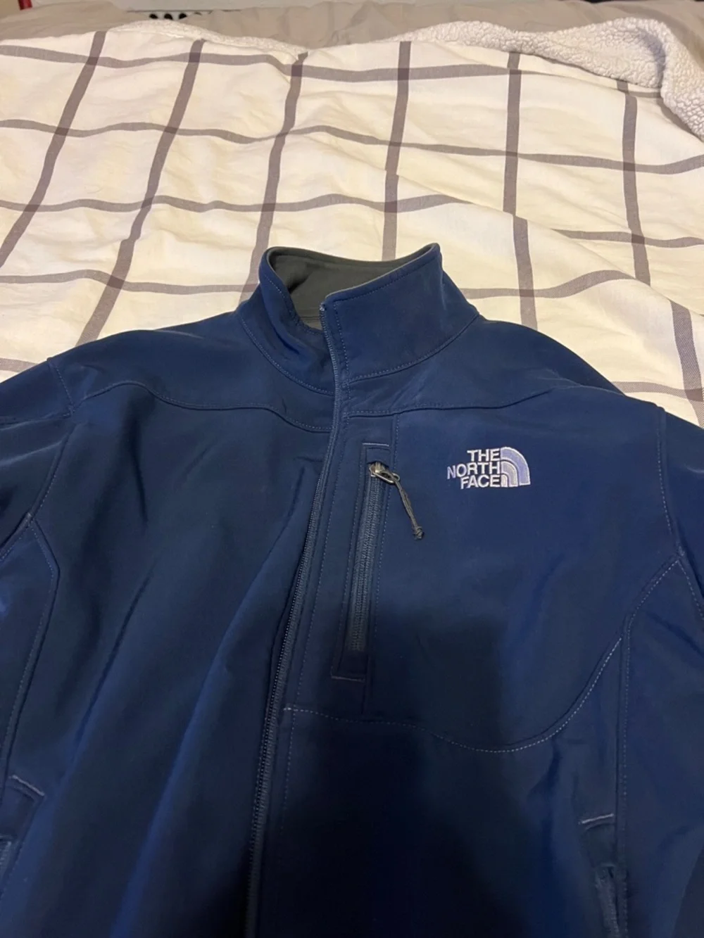 The North Face Men's Dark Blue Lightweight Softshell Jacket